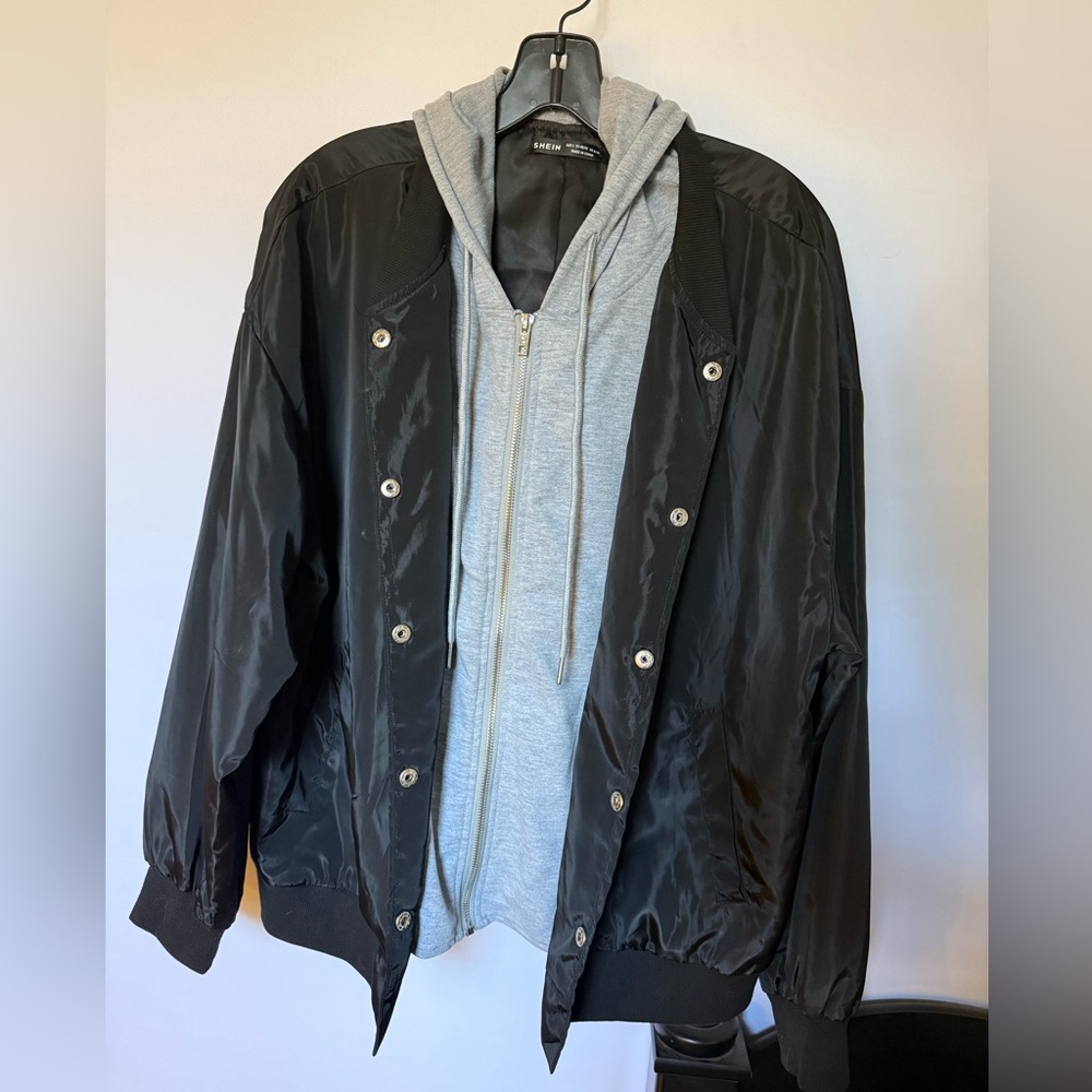 Hooded jacket